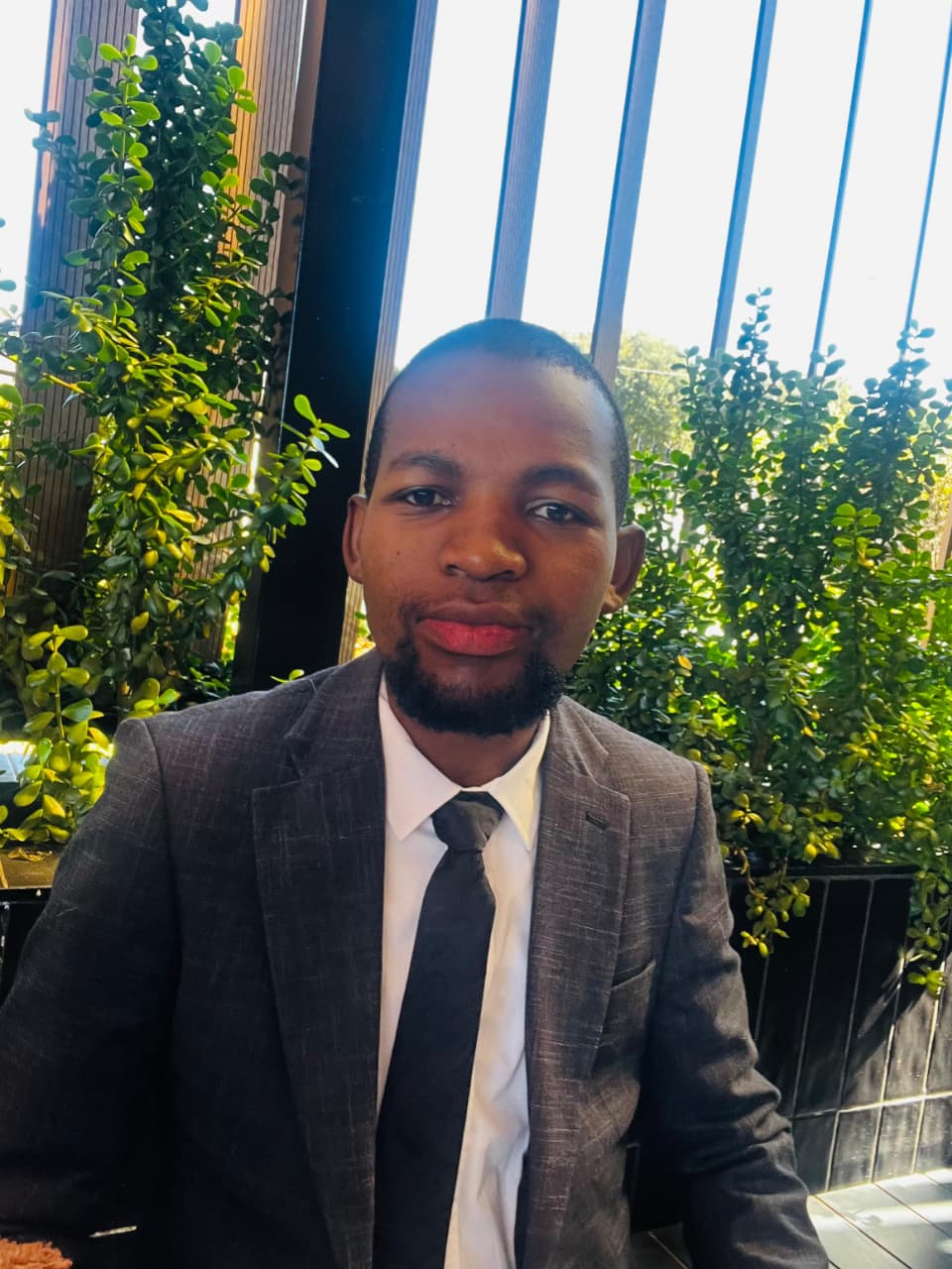 Lihle Mdolo